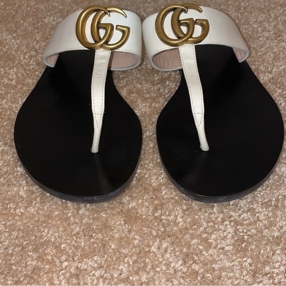 Womens Gucci Leather Thong Sandal with Double G - Picture 1 of 10